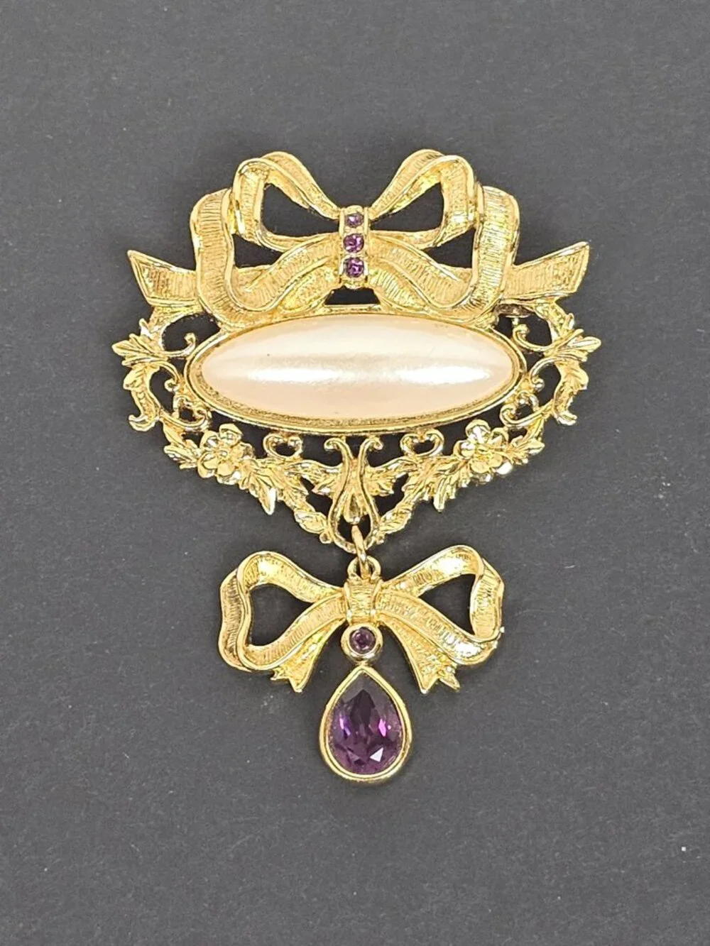 Vintage 1990s Avon 